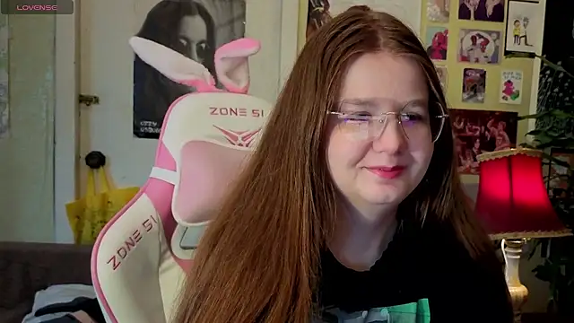 Sienna-Cow online show from 10/16/25, 01:01