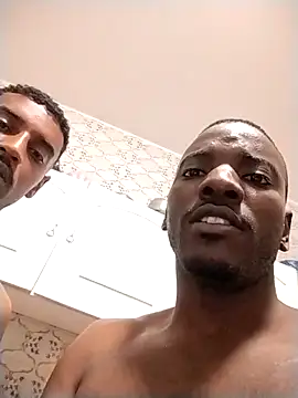 Snapshot of Lgtob chatting on 10/11/25, 05:17 Lgtob online show from 10/11/25, 05:17