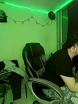 saenzjulieta1 online show from 09/19/25, 02:35