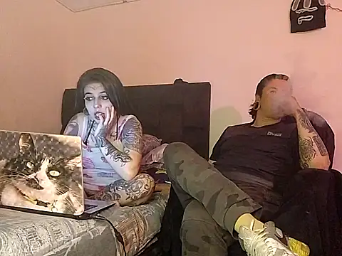 saenzjulieta1 online show from 10/11/25, 01:42