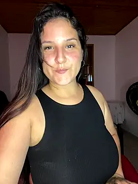 Snapshot of Alina0 chatting on 12/14/25, 07:07 Alina0 online show from 12/14/25, 07:07