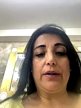 hotadhara01 online show from 12/19/25, 09:55