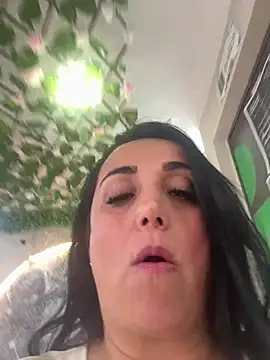 hotadhara01 online show from 02/05/26, 08:13