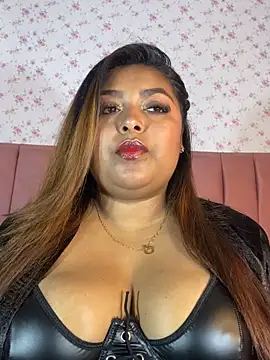 Snapshot of Hela_Collins chatting on 10/05/25, 11:02 Hela Collins online show from 10/05/25, 11:02