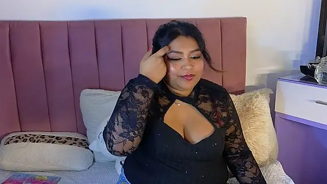 Snapshot of Hela_Collins chatting on 04/11/26, 07:45 Hela Collins online show from 04/11/26, 07:45