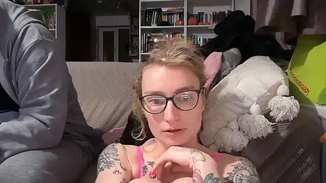 harleyblair online show from 05/06/26, 10:04