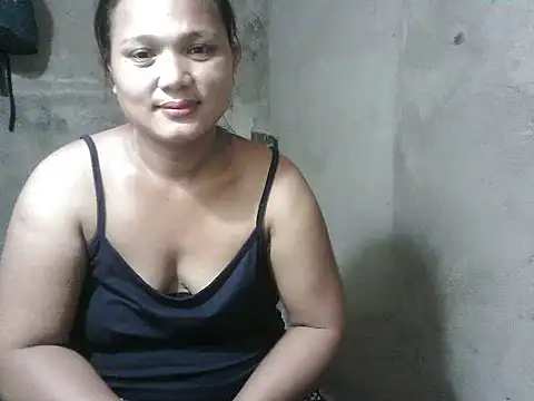 Snapshot of lady_helen00 chatting on 05/16/26, 12:51 lady helen00 online show from 05/16/26, 12:51