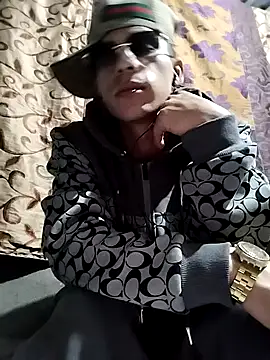 Tussi-amor online show from 10/07/25, 05:15