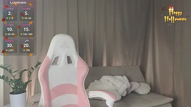 Snapshot of AlexsisFaee chatting on 10/26/25, 09:21 AlexsisFaee online show from 10/26/25, 09:21