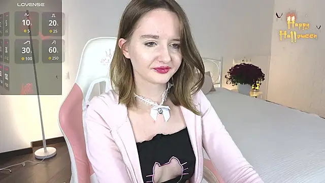 Snapshot of AlexsisFaee chatting on 11/02/25, 09:39 AlexsisFaee online show from 11/02/25, 09:39