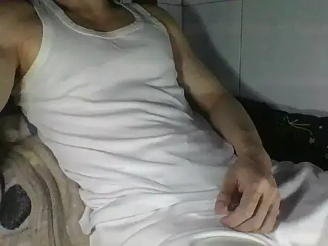 malacobi0 online show from 01/17/26, 04:11