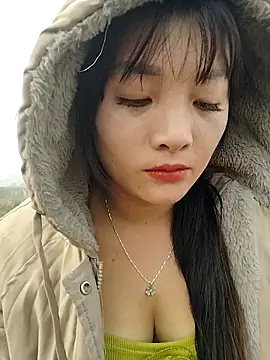 Snapshot of asian_2k chatting on 12/17/25, 01:11 asian 2k online show from 12/17/25, 01:11