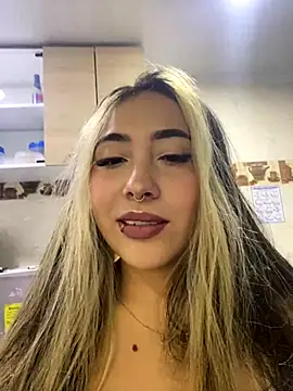  ManuVeelez online show from 09/09/25, 02:55