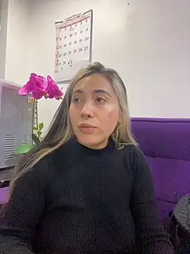  ManuVeelez online show from 09/16/25, 03:29