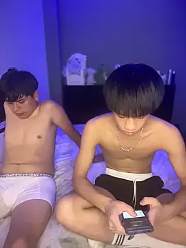 Kailertwink online show from 02/24/26, 04:43