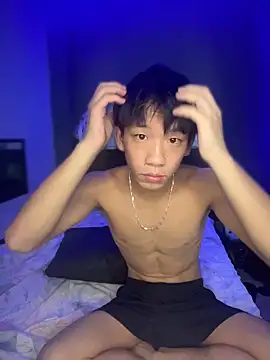 Kailertwink online show from 02/25/26, 03:21