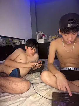 Snapshot of Kailertwink chatting on 06/09/26, 12:55 Kailertwink online show from 06/09/26, 12:55