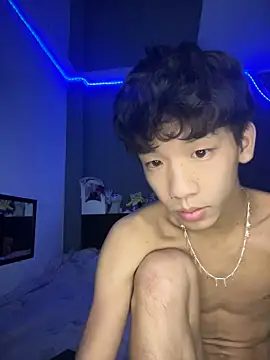 Snapshot of Kailertwink chatting on 06/16/26, 03:25 Kailertwink online show from 06/16/26, 03:25