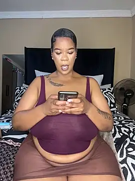 THICKBUNNYCHICKxxx online show from 10/04/25, 08:29