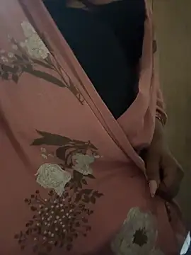 Snapshot of THICKBUNNYCHICKxxx chatting on 03/22/26, 08:12 THICKBUNNYCHICKxxx online show from 03/22/26, 08:12