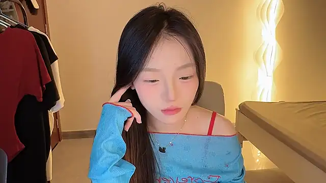 Snapshot of Robin-o3 chatting on 09/20/25, 03:35 Robin-o3 online show from 09/20/25, 03:35