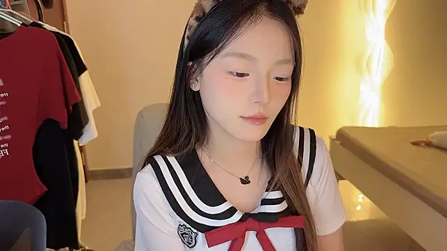 Snapshot of Robin-o3 chatting on 09/23/25, 03:15 Robin-o3 online show from 09/23/25, 03:15