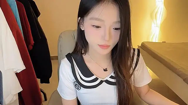 Snapshot of Robin-o3 chatting on 10/08/25, 09:18 Robin-o3 online show from 10/08/25, 09:18