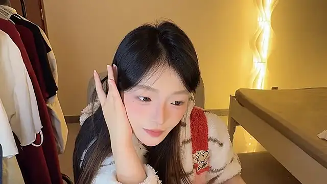 Snapshot of Robin-o3 chatting on 10/17/25, 04:31 Robin-o3 online show from 10/17/25, 04:31