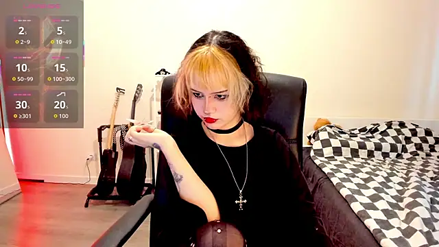 LiyaLuna online show from 11/06/25, 11:44