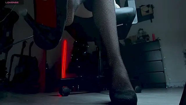 LiyaLuna online show from 01/16/26, 01:59