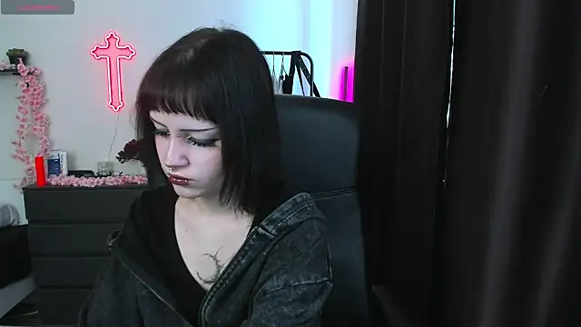 LiyaLuna online show from 04/08/26, 10:26