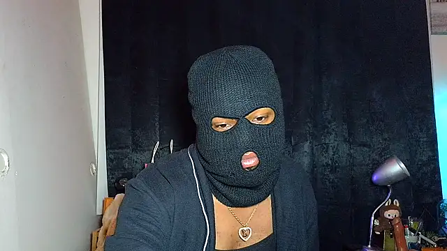 Snapshot of MasterFrenchies chatting on 12/22/25, 09:39 MasterFrenchies online show from 12/22/25, 09:39