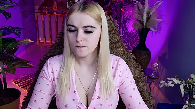 Stef Nicks online show from 03/09/26, 09:02