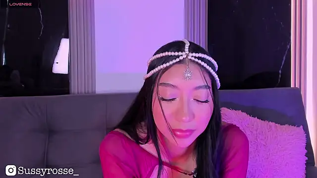 Snapshot of Sussyrosse_ chatting on 03/11/26, 03:18 Sussyrosse online show from 03/11/26, 03:18