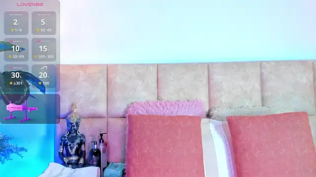 Snapshot of KarolBlanco chatting on 10/15/25, 07:03 KarolBlanco online show from 10/15/25, 07:03