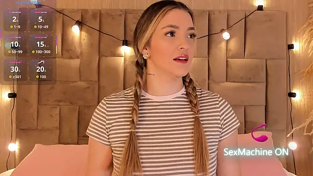 ClaradelMar online show from 09/30/25, 10:53