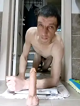 Snapshot of N_i_k_o_l_a_u chatting on 02/28/26, 06:58 N i k o l a u online show from 02/28/26, 06:58