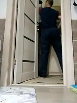 Snapshot of N_i_k_o_l_a_u chatting on 04/03/26, 10:08 N i k o l a u online show from 04/03/26, 10:08