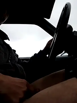 Snapshot of N_i_k_o_l_a_u chatting on 04/20/26, 01:03 N i k o l a u online show from 04/20/26, 01:03