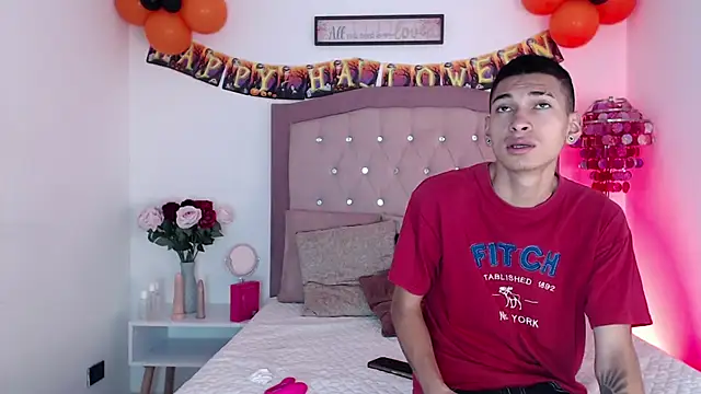 AmelieAndAce online show from 10/14/25, 12:50