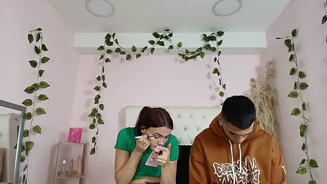 AmelieAndAce online show from 12/15/25, 02:21