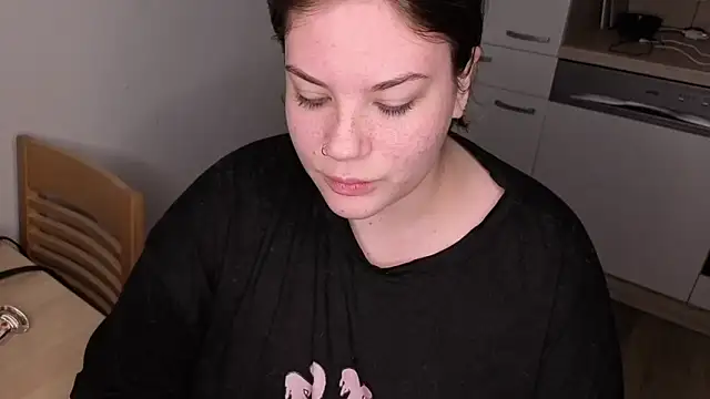 MaeNoir online show from 11/07/25, 09:59