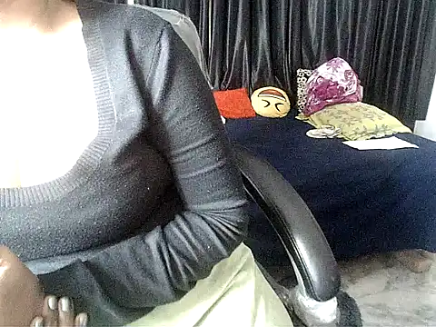 Anaconda-Mall online show from 11/22/25, 04:17