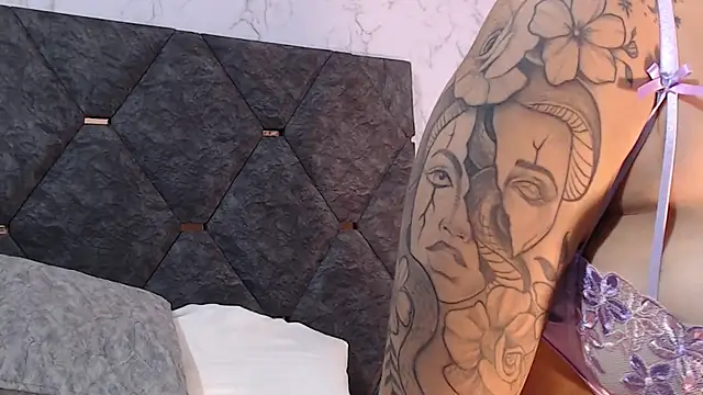 Snapshot of AmyMartinelli chatting on 03/22/26, 11:19 AmyMartinelli online show from 03/22/26, 11:19