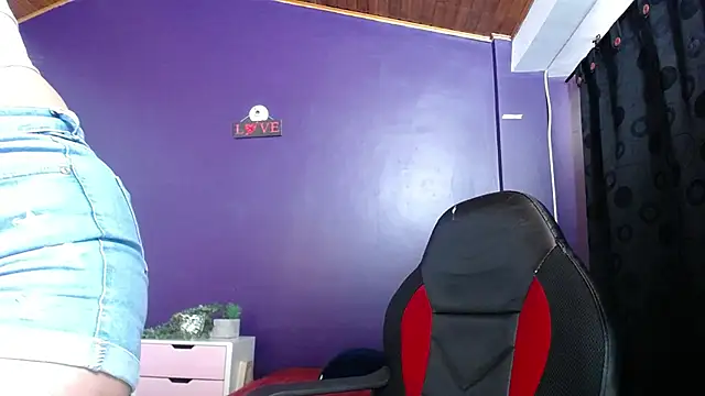 shiara blake online show from 10/05/25, 02:48