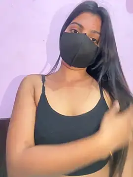 Snapshot of _01ruhi chatting on 11/15/25, 07:21 01ruhi online show from 11/15/25, 07:21