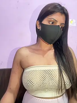 Snapshot of _01ruhi chatting on 12/13/25, 07:53 01ruhi online show from 12/13/25, 07:53