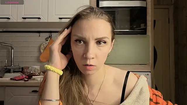 Edena  online show from 01/05/26, 07:17