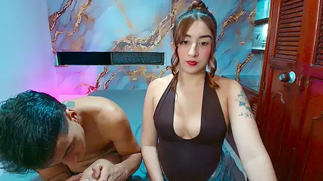 Snapshot of melinaandmateo chatting on 10/03/25, 01:13 melinaandmateo online show from 10/03/25, 01:13