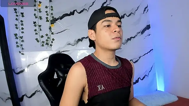 Snapshot of edy_play chatting on 01/15/26, 03:55 edy play online show from 01/15/26, 03:55